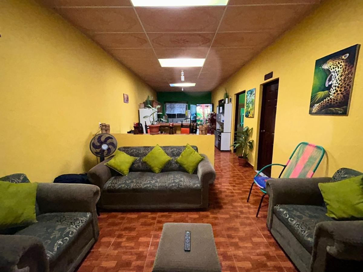 Casa Maya Itza Флорес Экстерьер фото