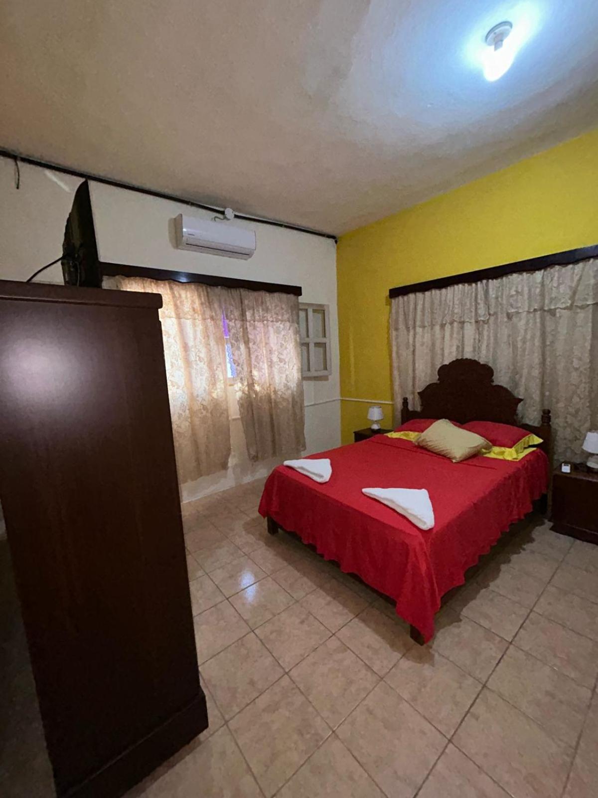 Casa Maya Itza Флорес Экстерьер фото
