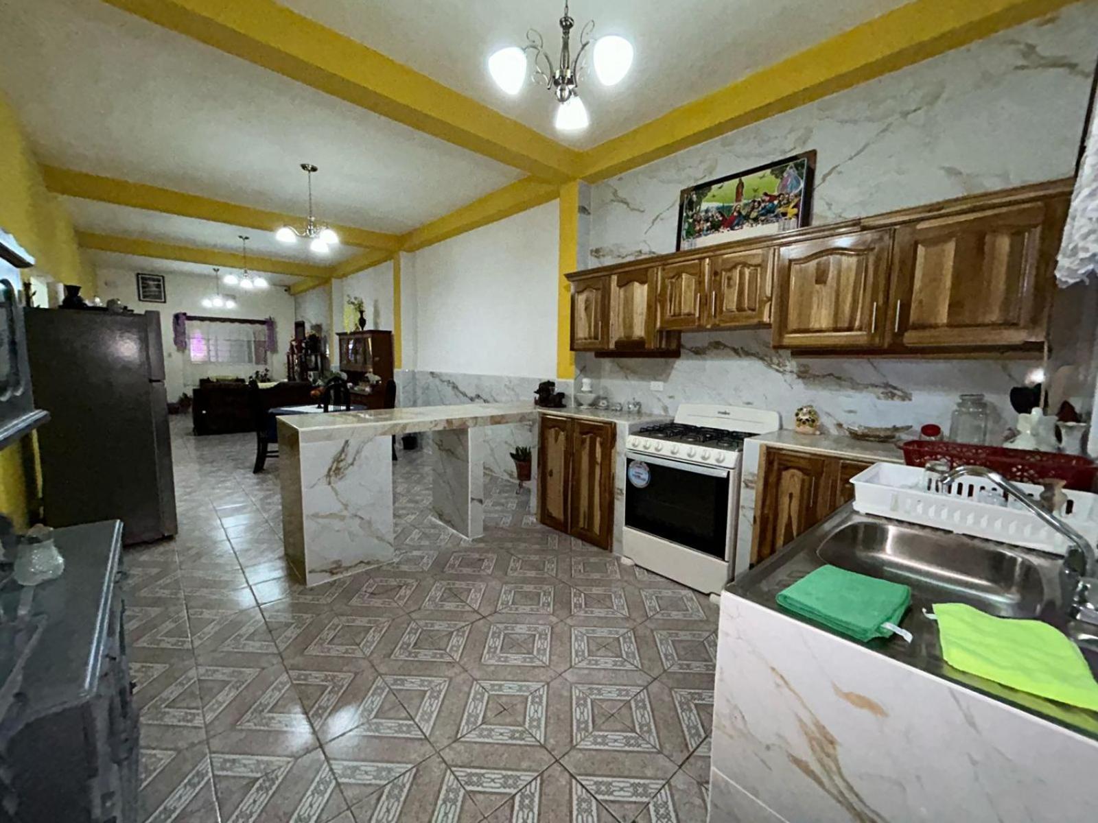 Casa Maya Itza Флорес Экстерьер фото