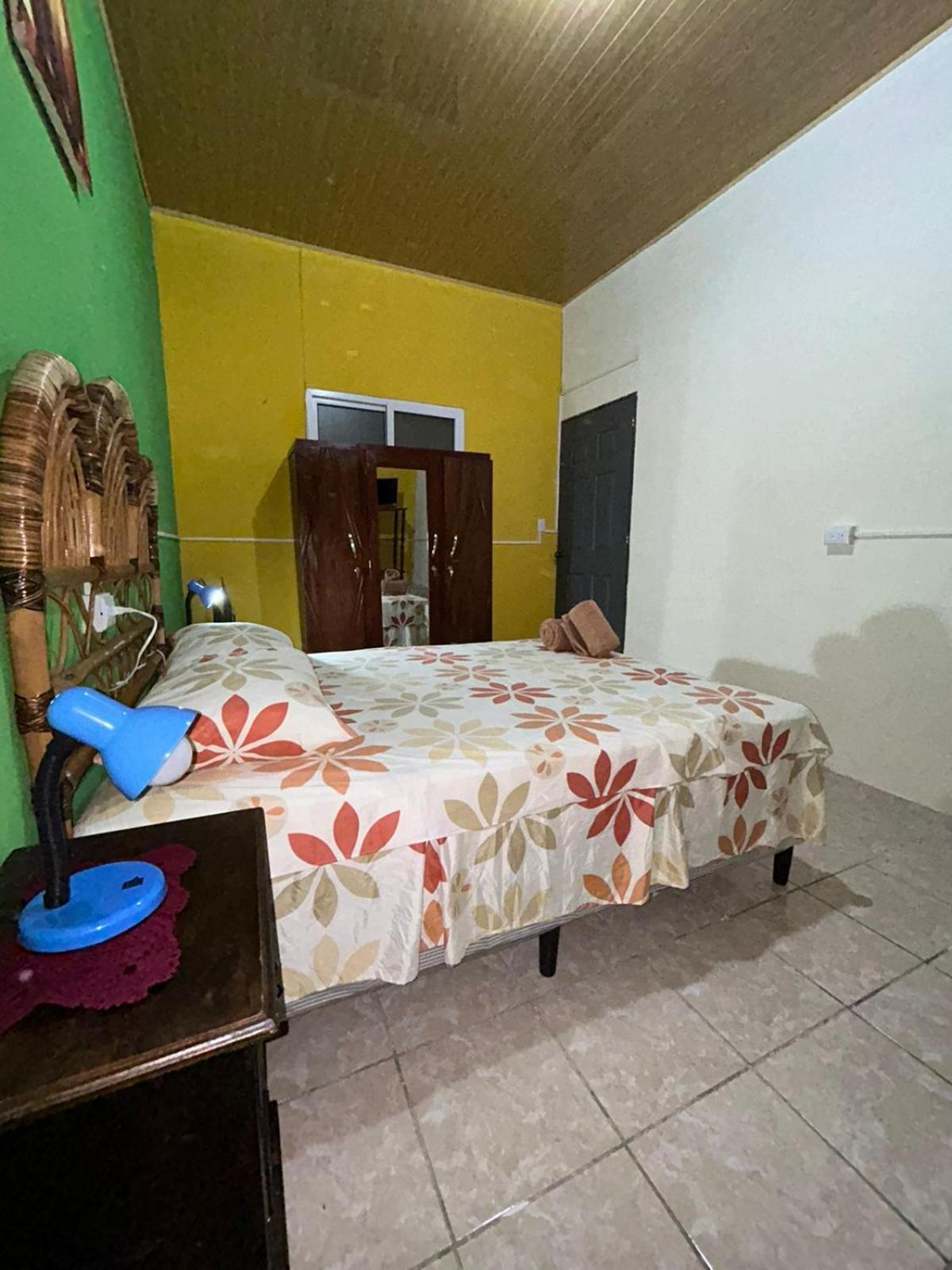 Casa Maya Itza Флорес Экстерьер фото