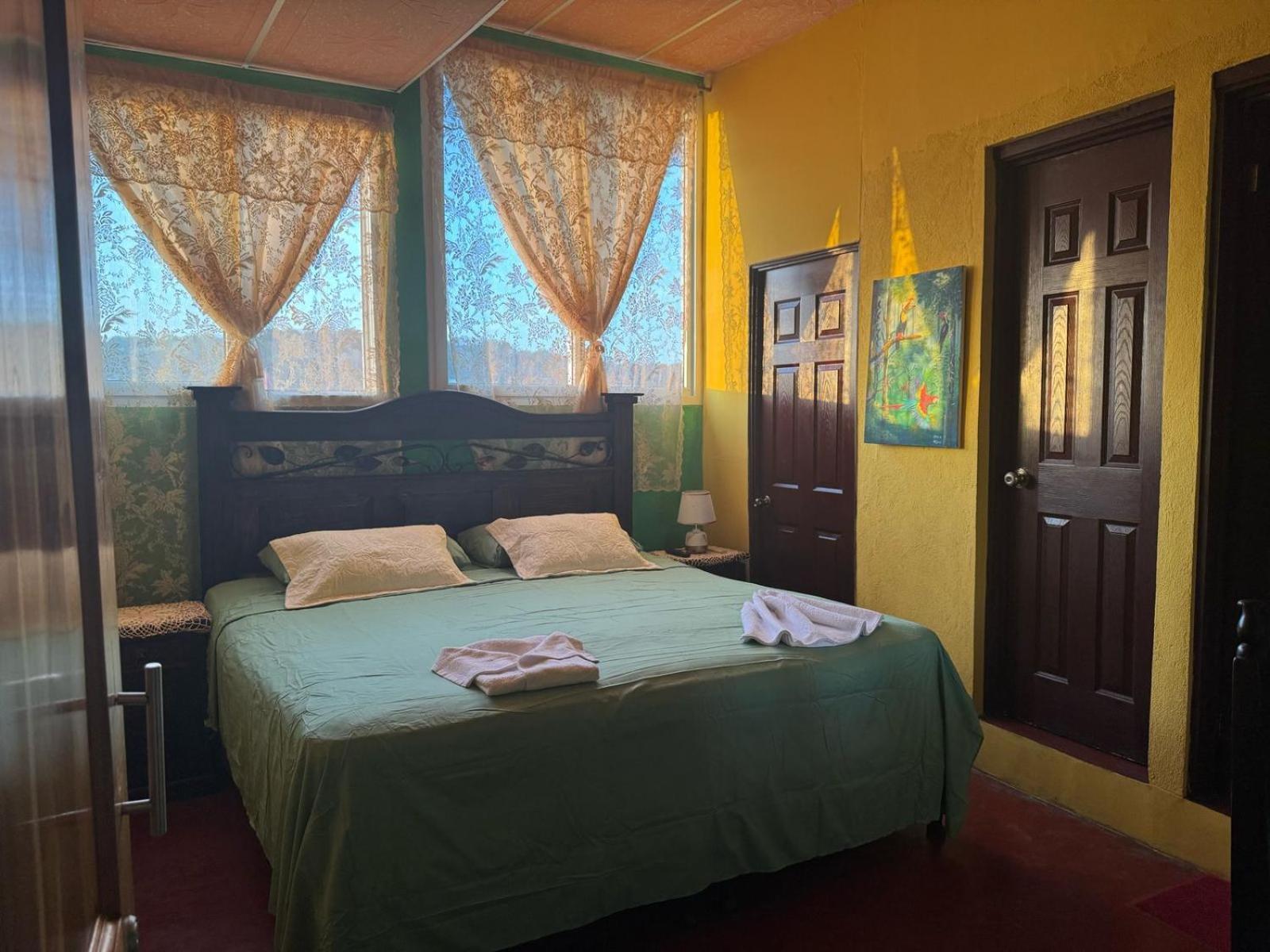 Casa Maya Itza Флорес Экстерьер фото